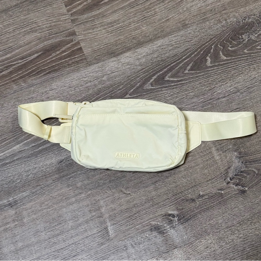 Athleta All About Large Crossbody Belt Bag Glow light yellow butter - Picture 4 of 9